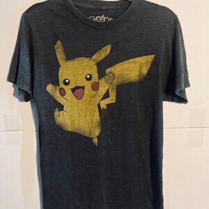 Pokémon Pikachu T-Shirt Size Small – Dark Gray 2021 Graphic Tee Nintendo Anime